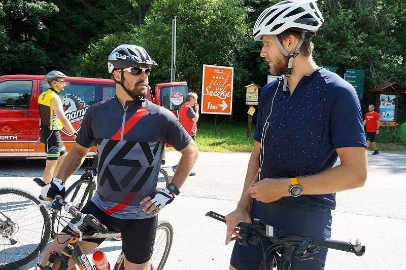 Pardubickým hokejistům vrcholí kondiční soustředění ve Špindlerově Mlýně