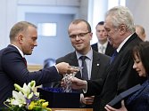 Dary dostal prezident Miloš Zeman od hejtmanství i při lednové návštěvě. 