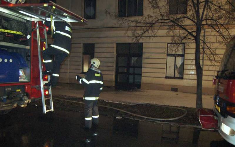 Továrnu mlýnských strojů na Palackého třídě zničil požár