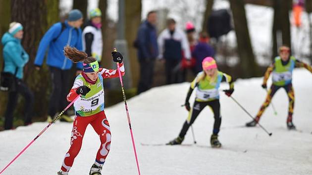 Účastníci zimní Olympiády dětí a mládeže mají za sebou úvodní běžecké disciplíny.