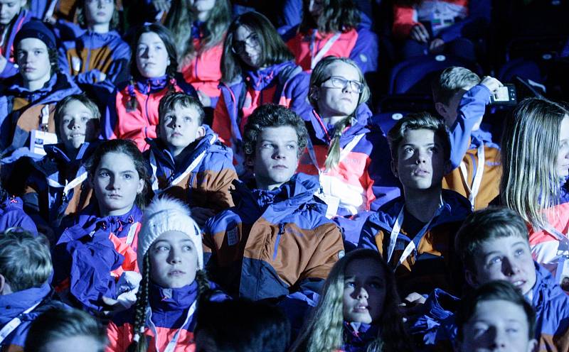 Slavnostní zahájení her VIII. zimní olympiády dětí a mládeže České republiky v pardubické Tipsport Areně.