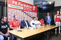 Předsezónní tisková konference FK Pardubice.