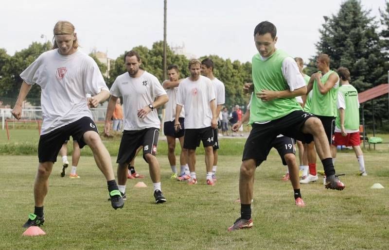 Pardubičtí fotbalisté jsou v přípravě na příští sezonu.