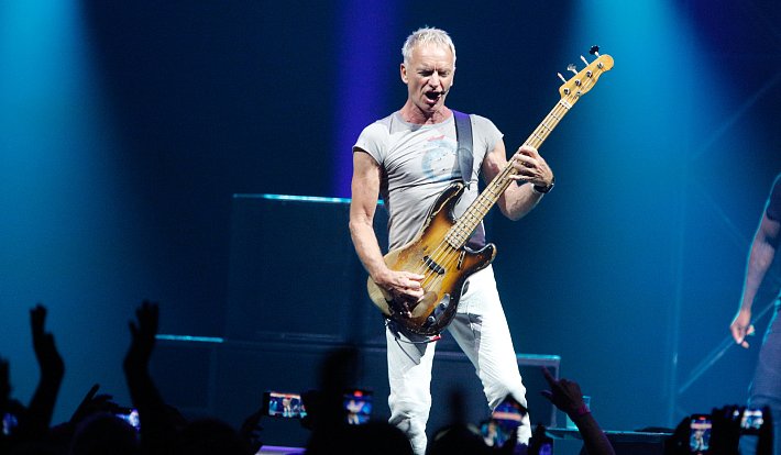Koncert světové legendy, anglického hudebníka a občasného herce Stinga v plně zaplněné pardubické Enteria Areně.