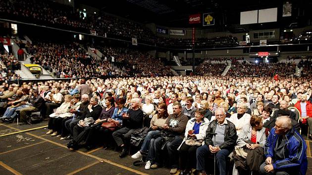 Pardubická ČEZ Arena