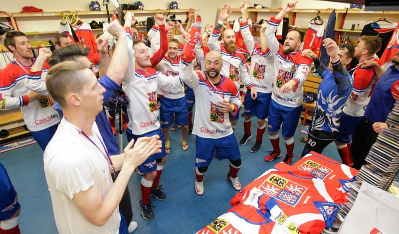 Oslavy světového hokejbalového bronzu pro Česko.