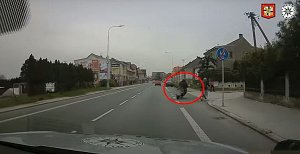 Pronásledování motocyklisty v Přelouči.