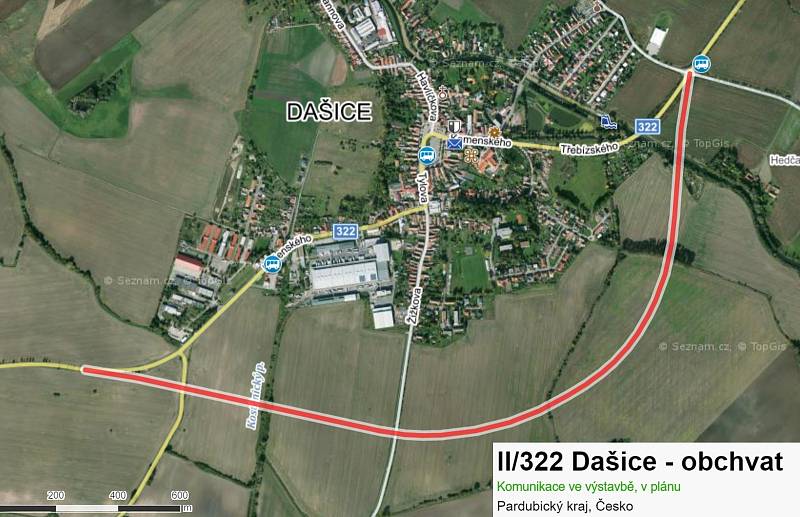 Budovaný obchvat Dašic bude jedním z přivaděčů D35 a ulehčí dopravě v dvoutisícovém městečku. Zdroj: Mapy.cz