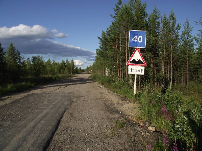 Cestovatel Jan Kovář zamířil na kole tentokrát do Ruska. Příštích 40 kilometrů nehledejte asfalt...