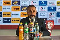 Sportovní ředitel FK Pardubice, Vít Zavřel, na předsezonní tiskové konferenci mluvil o tom, jak těžké bylo udržet Dominika Janoška.