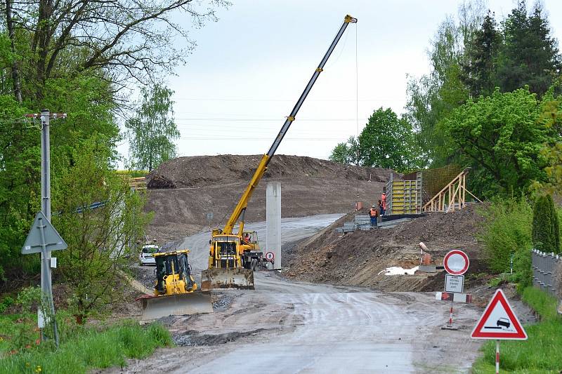 Stavba D35 pokračuje, řidiči musí počítat s uzavírkami. Do 30. září neprojedou mezi Uherskem a Turovem. Zdroj: FB Dostavba D 35