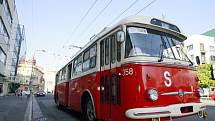 Historický trolejbus byl ve středu – na Den Země – k vidění v ulicích krajského města