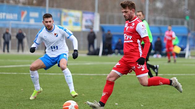 Pardubičtí fotbalisté vstoupili do přípravných zápasů prohrou v Ostravě s Baníkem.