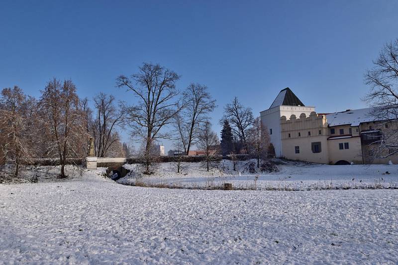 Pardubice pod sněhem.