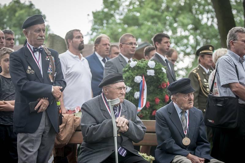 Putování s Ohněm (bez)naděje Pardubicemi.