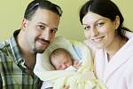 Dominik Kožený se narodil 25. října v 21:32 hodin. Měřil 49 centimetrů a vážil 2870 gramů. Maminku Pavlu u porodu podpořil tatínek Jaroslav a rodina bydlí v Rosicích. 