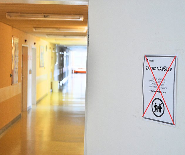Návštěvy v nemocnicích v kraji jsou zpět. Nemocnice ruší zákaz od  24.února