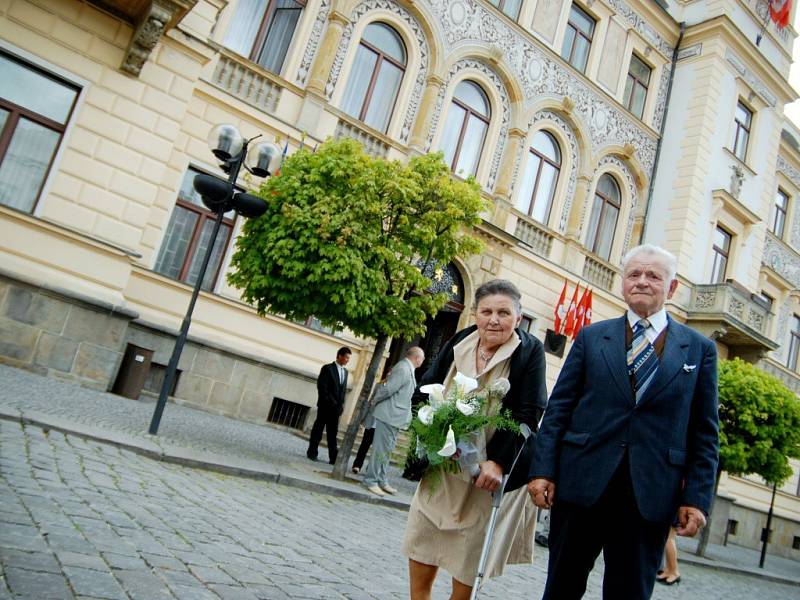 Šedestá let manželství. Manželé Kašparovi oslavili diamantovou svatbu