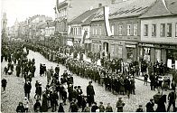 Pohřeb Rakouska - Uherska kráčející po nynější třídě Míru.