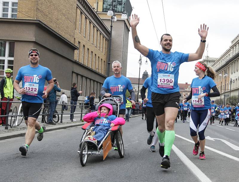 Pardubický vinařský půlmaratón a Mistrovství ČR mužů a žen v půlmaratonu 2019 v ulicích města Pardubic.