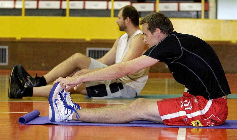 Basketbalisté BK JIP Pardubice zahájili přípravu na novou sezonu.