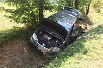 Dopravní nehoda u Chvojence si v sobotu vyžádala dvě zranění.