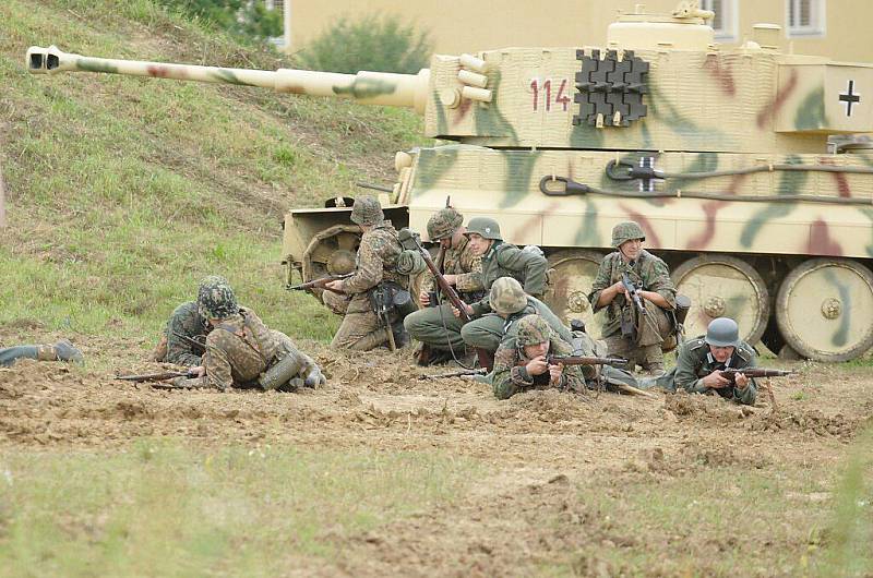 Ukázky bojů druhé světové války na Tankovém dni v Lešanech