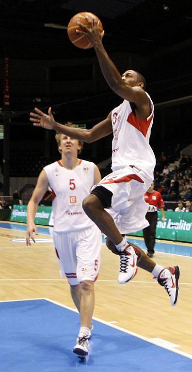 ČEZ Basketball Nymburk - KK Union Olimpija Lublaň 72:85