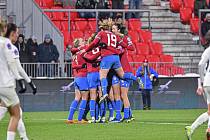 Česká fotbalová reprezentace žen zvládla vysokým rozdílem zápas se Slovinkami a míří do Ligy A.