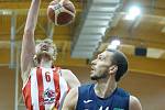 Kooperativa NBL: BK JIP Pardubice - NH Ostrava.