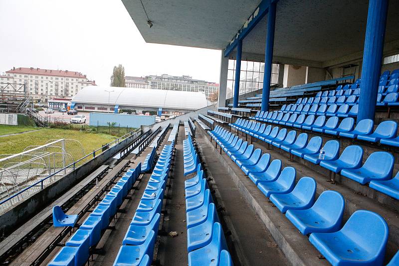 Fotbalové legendy podpořily výstavbu nového fotbalového stadionu v Pardubicích.