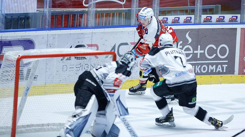 Hokejová extraliga: HC Dynamo Pardubice - HC Energie Karlovy Vary.