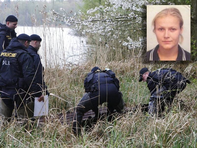 Pohřešovanou ženu hledali policisté u rybníku Pohránov. Stala se obětí vraždy.