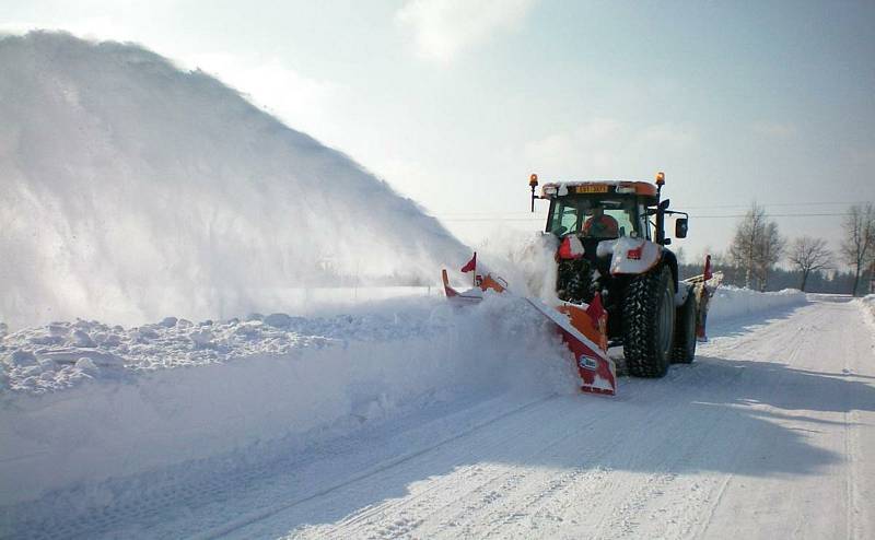 Ve většině úseků se pro zimní údržbu počítá s odhrnováním a úklidem sněhu z vozovek a následné ošetření posypem solí.