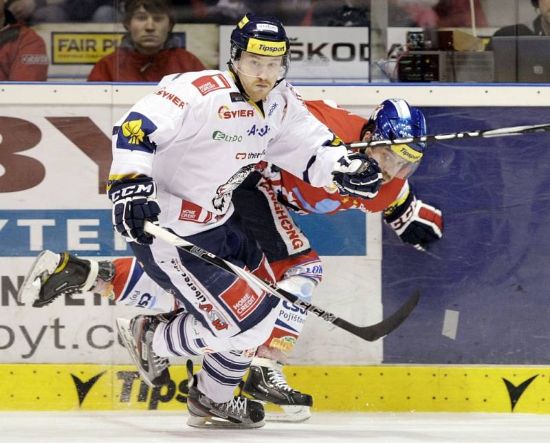 HC ČSOB Pojišťovna Pardubice – Bílí Tygři Liberec 3:5