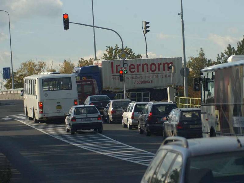 Silnice u pardubického Parama