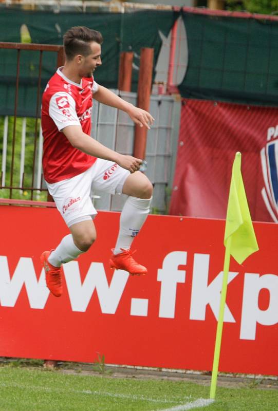 Utkání Fortuna národní ligy Pardubice - Třinec (2:0).