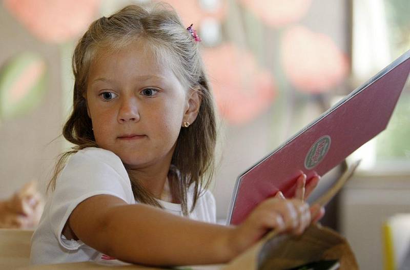 Začal školní rok. Do první třídy nastoupily i děti na pardubické základní škole Studánka