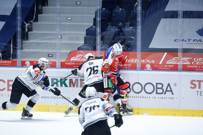 Hokejová extraliga: HC Dynamo Pardubice - HC Energie Karlovy Vary.