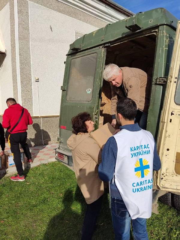 Pardubická Charita připravuje osmou misi na pomoc vnitřním uprchlíkům na Ukrajině