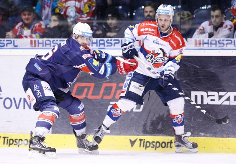 HC Dynamo Pardubice - Piráti Chomutov 3:1