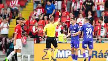 Pardubice schytaly pořádný debakl v pražském Edenu, kdy obdržely od Slavie Praha sedm branek.