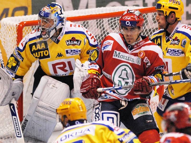 Hokejové utkání mezi HC Moeller Pardubice a RI Okna Zlín