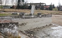 Koupaliště v Horním Jelení před rekonstrukcí.