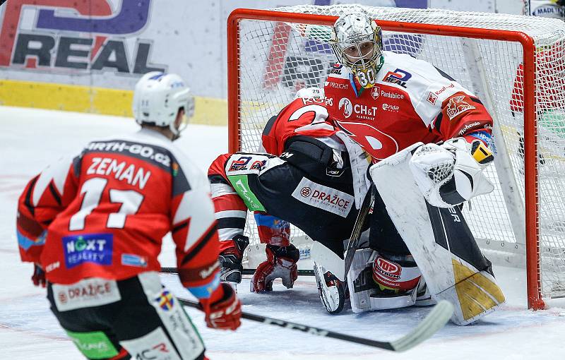 Hokejová extraliga: HC Dynamo Pardubice - Madeta Motor České Budějovice.