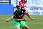 Fotbalové utkání Fortuna ligy mezi FK Pardubice (v červenobílém) a FC Viktoria Plzeň ( v černozeleném) na Městském stadionu Ďolíček v Praze.