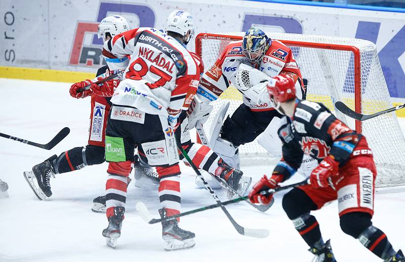 Hokejová extraliga: HC Dynamo Pardubice - HC Oceláři Třinec.