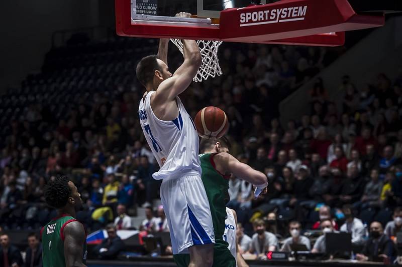 Čeští basketbalisté udolali v pardubické aréně Bulharsko.