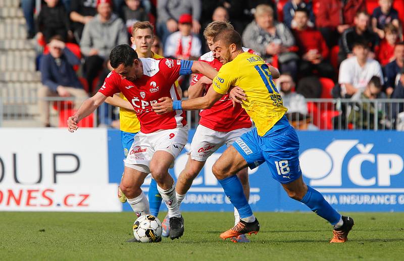 Fobalové utkání Fortuna ligy mezi FK Pardubice a FK Teplice.