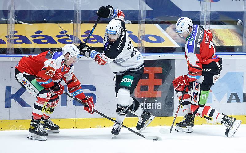 Generali play off Tipsport extraligy - osmifinále: HC Dynamo Pardubice - HC Energie Karlovy Vary.